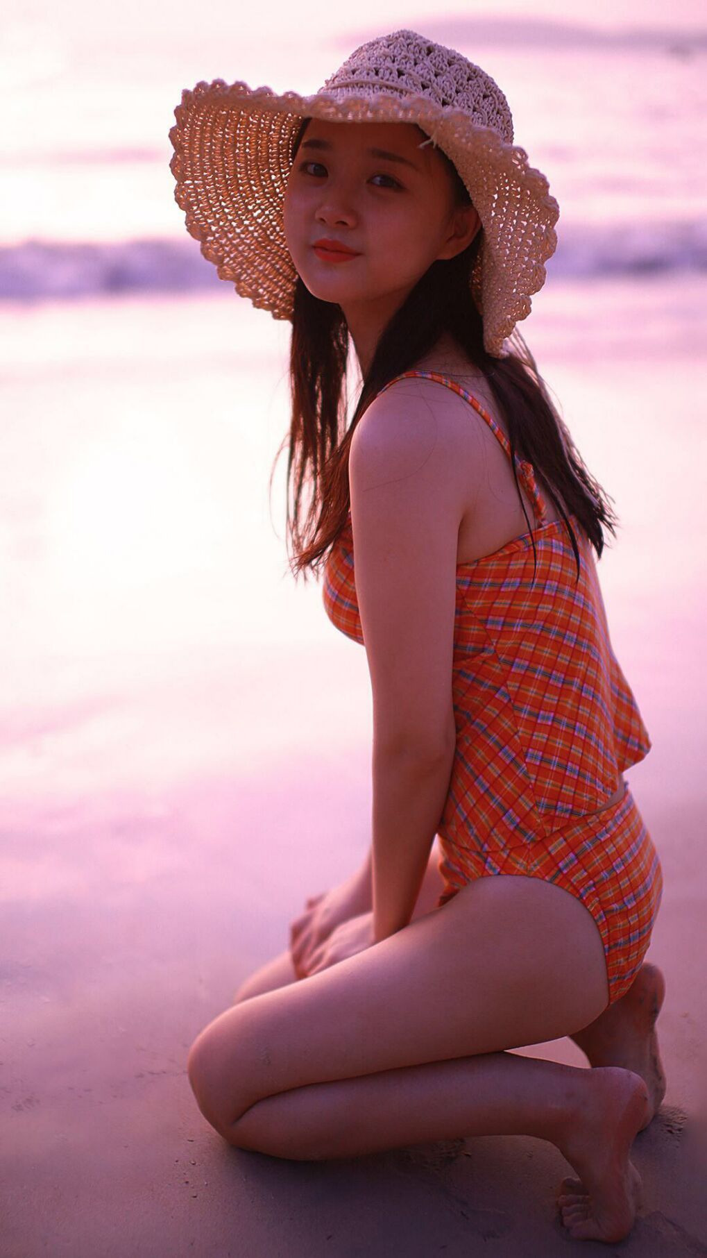 乐鱼(LEYU)体育-世界杯难忘狂欢夜:球迷欢呼不断,精彩纷呈,世界杯有多狂热